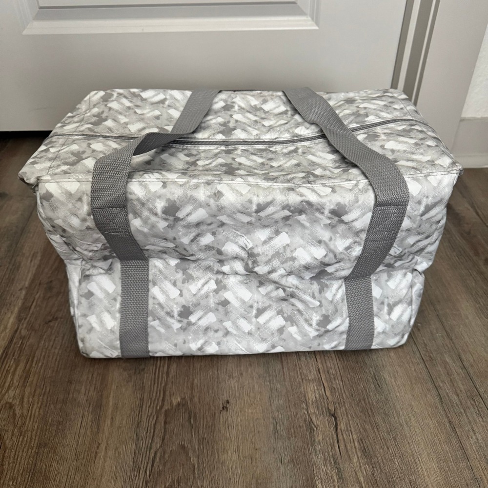 Thirty-One Fresh Market Thermal Tote Bag Gray White Brushstroke Insulated Cooler - Picture 2 of 14